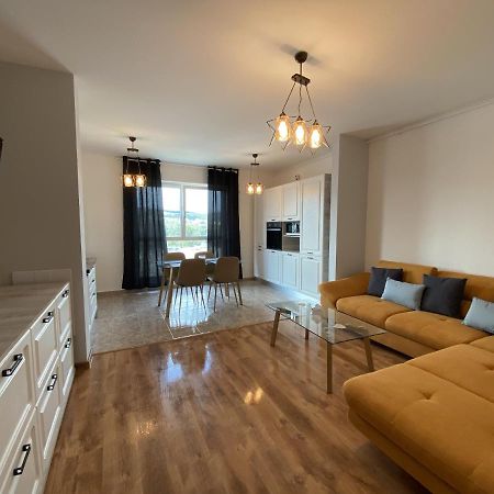 Deluxe Apartment With Balcony And Private Parking In Colvmna Residence Клуж-Напока Экстерьер фото