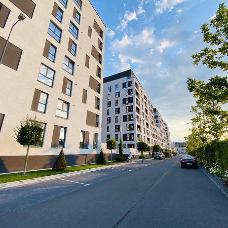 Deluxe Apartment With Balcony And Private Parking In Colvmna Residence Клуж-Напока Экстерьер фото