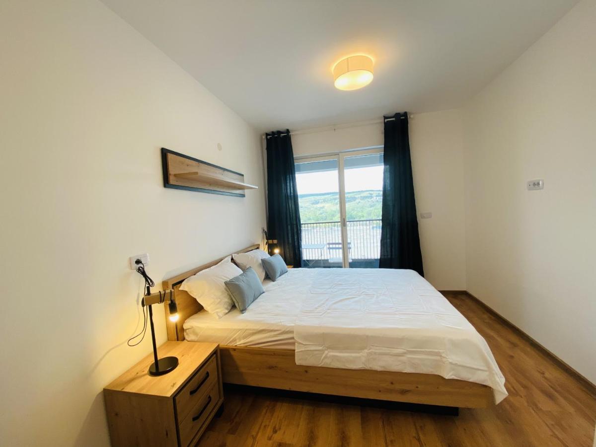 Deluxe Apartment With Balcony And Private Parking In Colvmna Residence Клуж-Напока Экстерьер фото