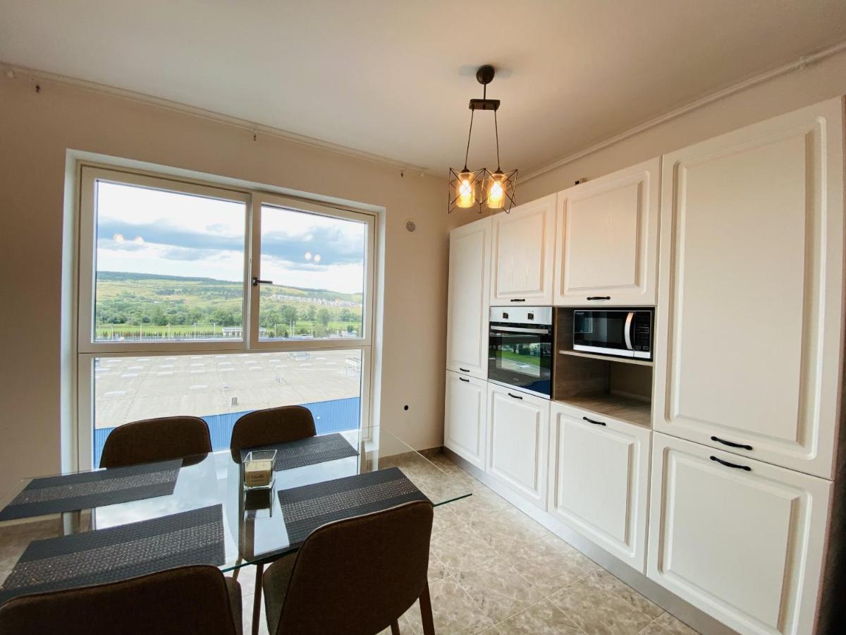 Deluxe Apartment With Balcony And Private Parking In Colvmna Residence Клуж-Напока Экстерьер фото
