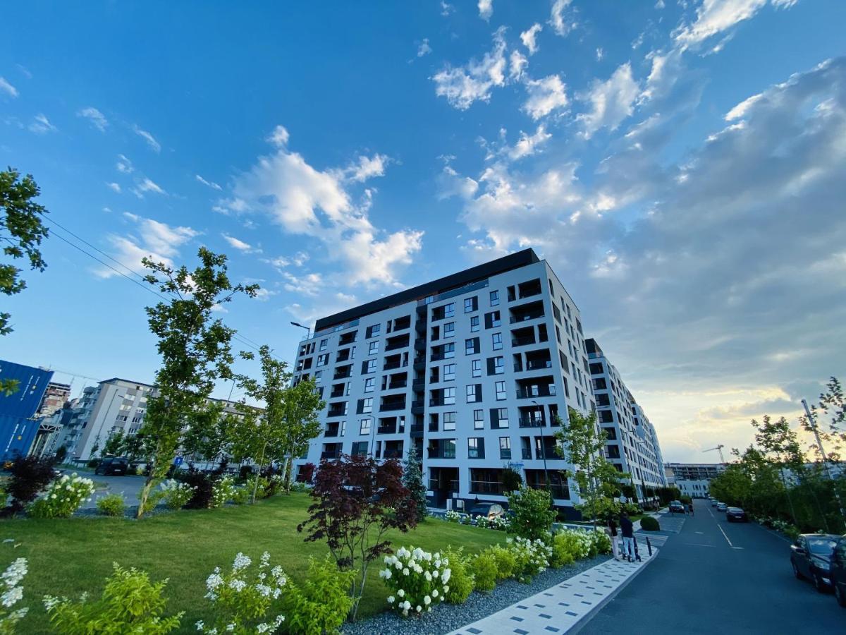 Deluxe Apartment With Balcony And Private Parking In Colvmna Residence Клуж-Напока Экстерьер фото